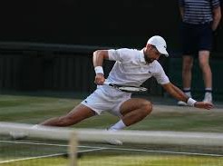 Image: Novak Djokovic's Wimbledon Journey: Blessing and Curse