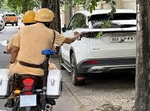 Image: Parking Violations: Areas Where Stopping is Prohibited