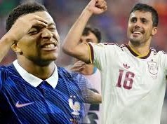 Image: Spain Dominates France to Reach World Cup Final