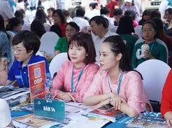 Image: Students Scoring Above 19 Have Opportunities in Economics and Finance