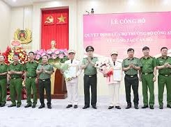 Image: Three Officers Appointed as Deputy Directors in Lai Chau Police