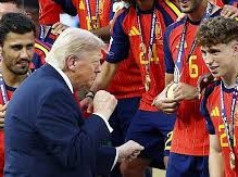 Image: Trump's Awkward Moment at Spain's World Cup Victory Ceremony