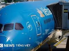 Image: Vietnam Airlines Managers Charged with Corruption in Singapore