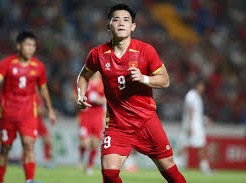 Image: Vietnam National Team Coach Reverses Decision on Player