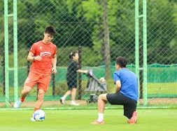 Image: Vietnam's Duy Manh Exits AFF Cup 2026 Due to Injury