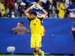 Image: Vozinha to Change Name to Josimar for Chilean League