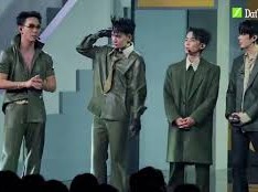 Image: Ali Hoàng Dương Faces Challenges as First-Time Captain on 'Say Hi'