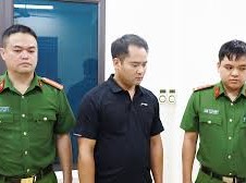 Image: Another Director Arrested in Yagi Storm Aftermath