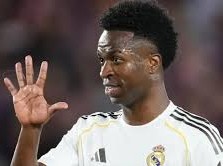 Image: Arsenal Reaches Personal Agreement with Vinícius Júnior