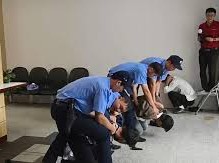 Image: Bank Security Forces Use Martial Arts to Thwart Robbery