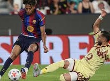 Image: Barcelona Begins New Era Under Flick as La Liga Title Defense Awaits