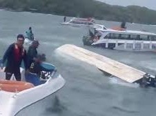 Image: Captain's Negligence in Canoe Capsizing Leads to 15 Deaths