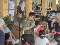 Image: Dong Nai Police Collaborates on Health Program in Tan Mai