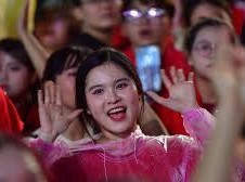 Image: Emotional Moments at 'Homeland in Our Hearts' Concert