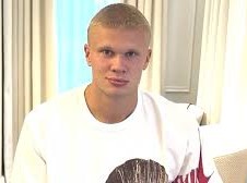 Image: Erling Haaland Shocks Fans with New Short Haircut