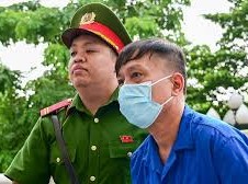 Image: Former Deputy Minister Nguyen Ba Hoan on Bribery Charges