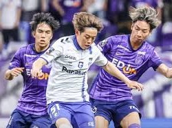 Image: Gamba Osaka Faces Sanfrecce Hiroshima in J1 League Clash