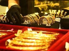 Image: Gold Prices Surge Past $4,600 per Ounce
