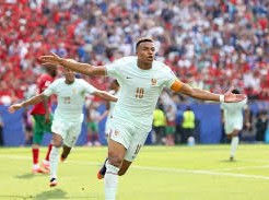 Image: Kylian Mbappé Provides Injury Update After World Cup Victory