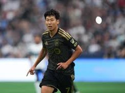 Image: LAFC Falls Behind to Portland Timbers in First Half