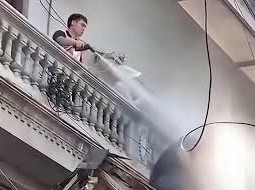 Image: Man Charged for Using High-Pressure Hose Against Demolition Workers