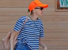 Image: Naomi Watts Embraces French Fashion with Timeless Style