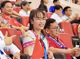 Image: Nguyễn Thị Phương Thảo Rewards Vietnam National Football Team