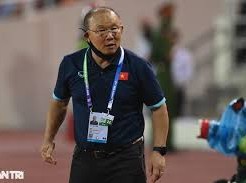 Image: Park Hang-seo's Diplomatic Response to Media Questions