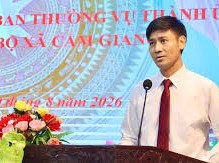 Image: Phạm Văn Tuyên Appointed as Secretary of Cẩm Giang Party Committee