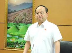 Image: Quang Ninh's Secretary Addresses Citizens' Concerns on City Status