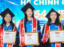 Image: Record 17 Students Graduate with Perfect 4.0 GPA at National Economics University