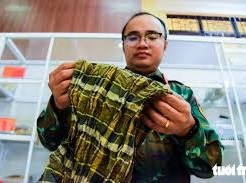 Image: Scarf in Le Thi Rieng Park Provides Clue to Fallen Soldier's Identity