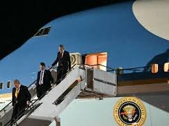 Image: Trump's Secret Flight Amid Iranian Threat Raises Questions