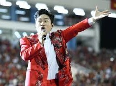 Image: Tùng Dương Ignites Passion for 40,000 Fans at ASEAN Cup 2026
