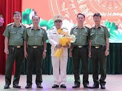 Image: Two Colonels and Several Police Officers Assigned to New Roles
