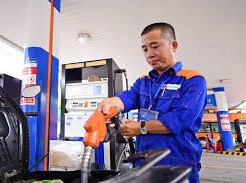 Image: Vietnam's Ministry of Industry and Trade Announces Fuel Price Cuts