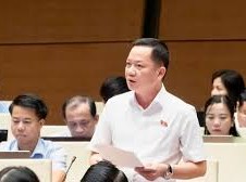 Image: Vietnam's National Assembly Discusses Real Estate Market Manipulation Regulations