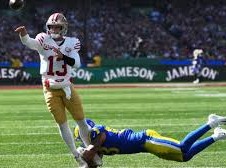 Image: 49ers Dominate Rams in Melbourne with 27-7 Victory