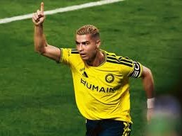 Image: Al Nassr Triumphs Over Abha with Ronaldo's 979th Goal