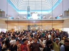 Image: Apple Launches iPhone 18 Pro and New Devices Worldwide