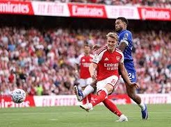 Image: Arsenal Triumphs Over Chelsea in Close Match