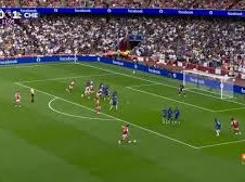 Image: Arsenal Triumphs Over Chelsea in Thrilling Derby Match