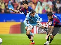 Image: Barcelona Dominates Feyenoord in Thrilling 5-1 Champions League Match