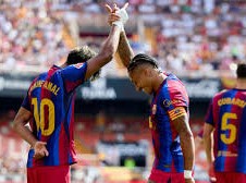 Image: Barcelona Dominates Valencia with 5-0 Victory