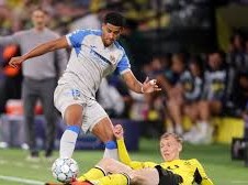 Image: Borussia Dortmund Edges Villarreal 3-2 in Thrilling Match