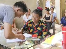Image: Cash Gift of 300,000 VND for Eligible Groups in Quang Ninh