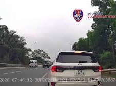Image: Driver Fined 23 Million VND for Dangerous Braking on Highway