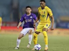 Image: Hanoi FC Faces SLNA in V-League Showdown