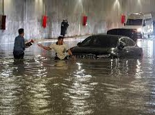 Image: Heavy Rain Causes Severe Flooding and Traffic Chaos in Ho Chi Minh City