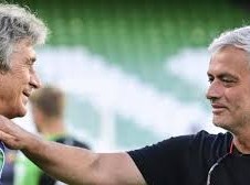Image: Mourinho and Pellegrini End 16 Years of Tension